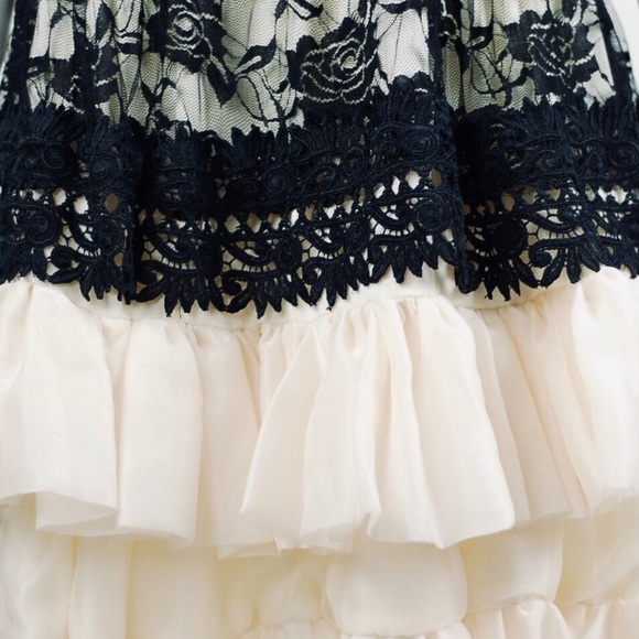 Ivory Lace Ruffle Dress-Size Medium - Picture 5 of 8